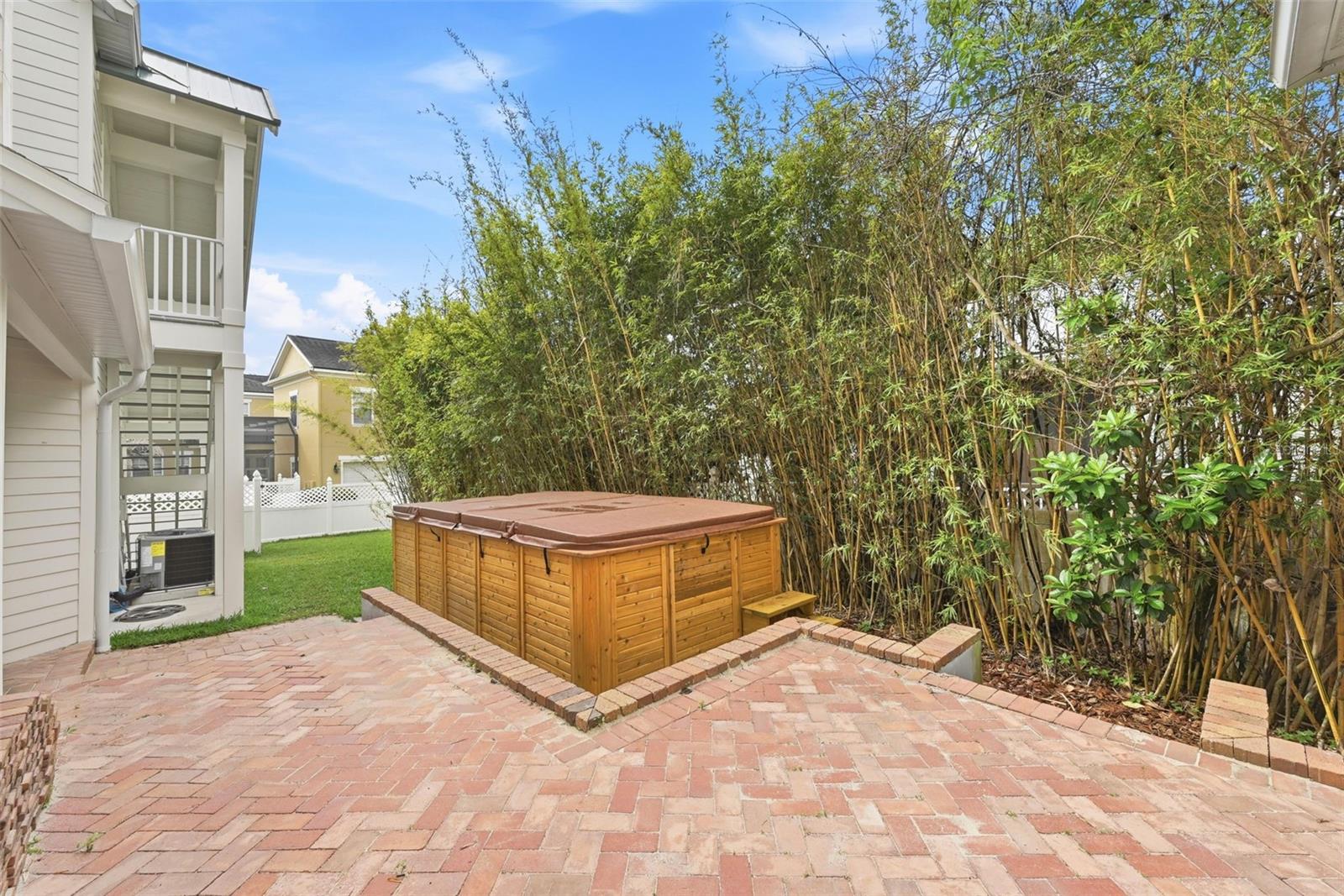 Image 46 of 63 For 1110 Rush Court