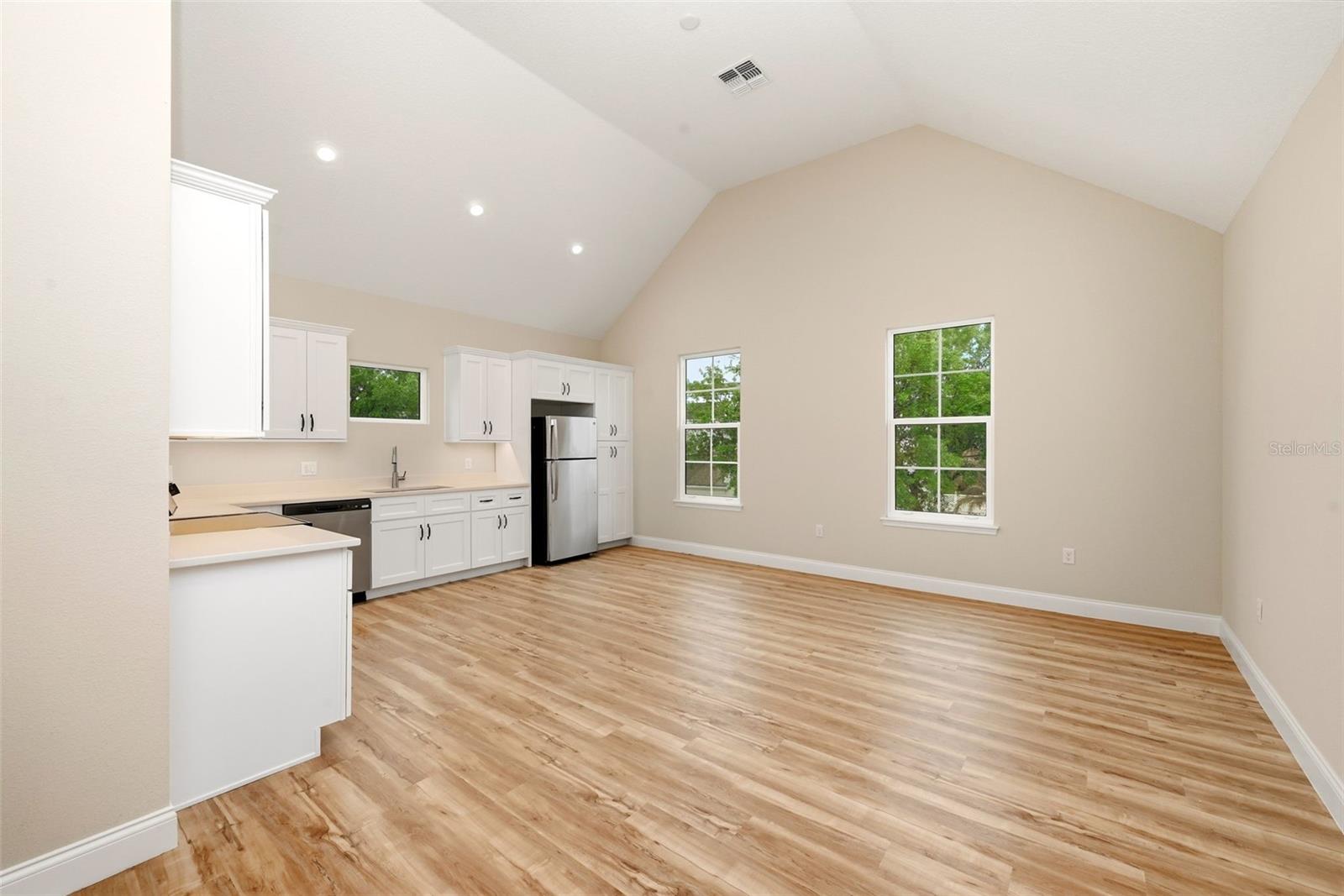 Image 56 of 63 For 1110 Rush Court