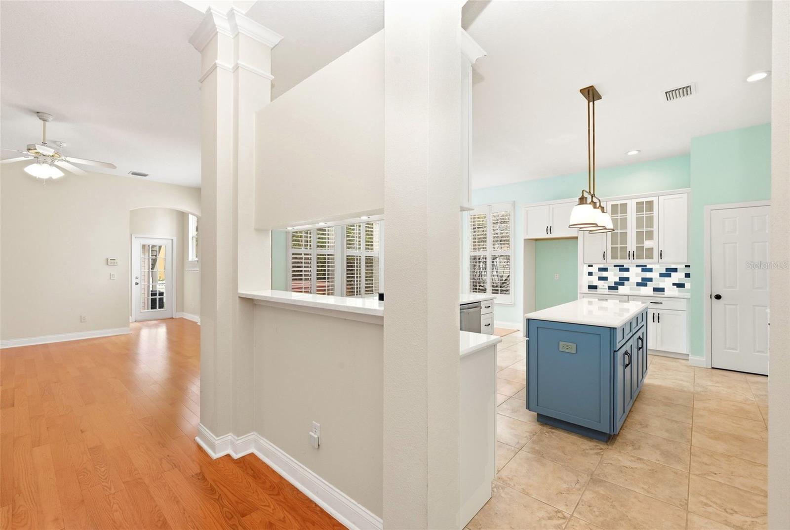 Image 7 of 63 For 1110 Rush Court