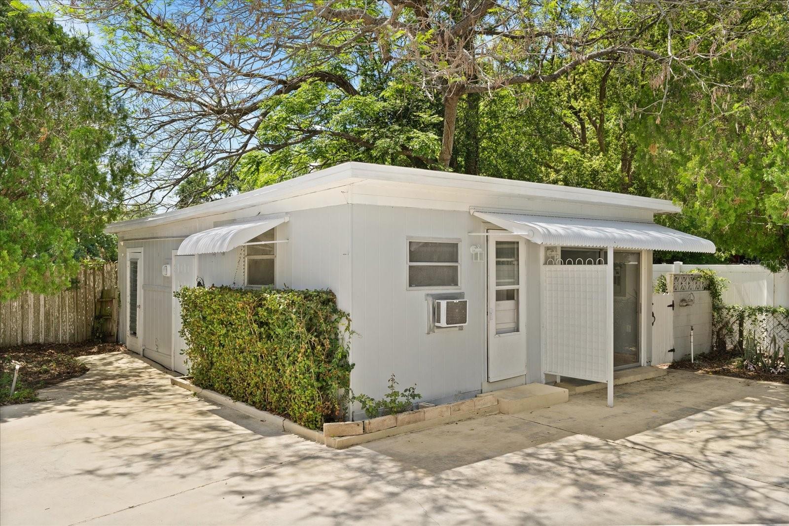 Image 20 of 44 For 2906 Grant Avenue