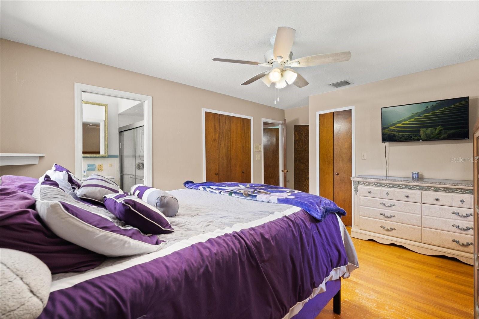 Image 28 of 44 For 2906 Grant Avenue