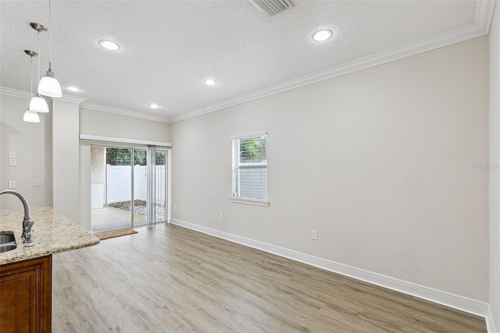 Image 11 of 47 For 1132 Hardy Avenue