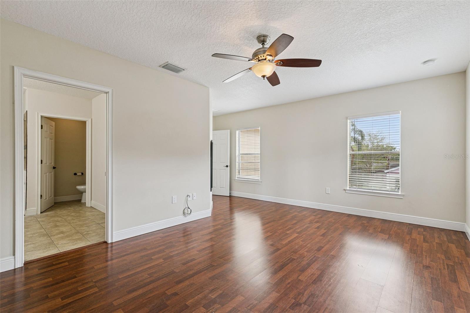 Image 16 of 47 For 1132 Hardy Avenue