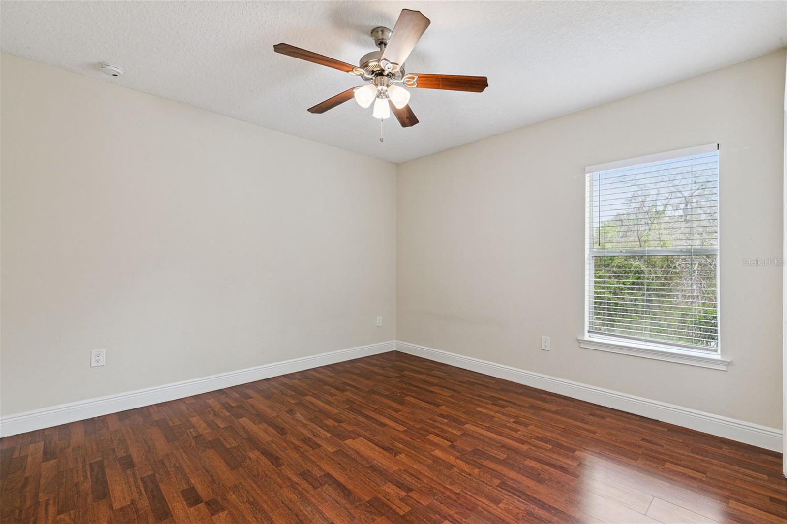 Image 32 of 47 For 1132 Hardy Avenue