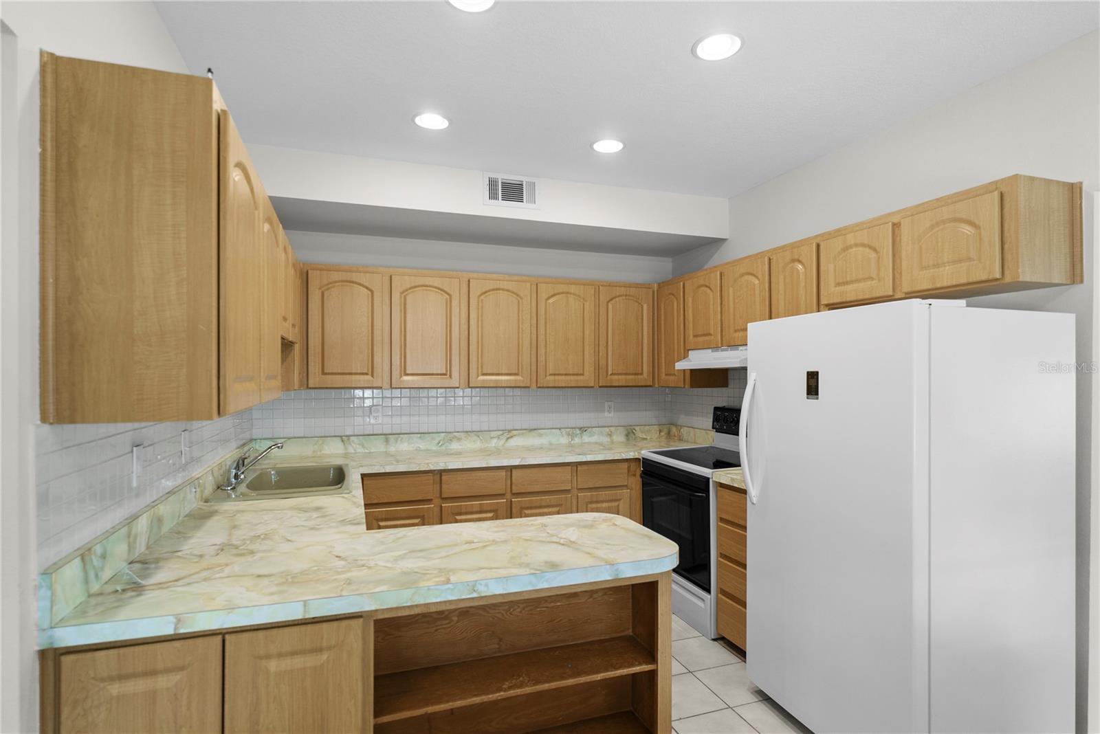 Image 14 of 49 For 3177 Dawley Avenue