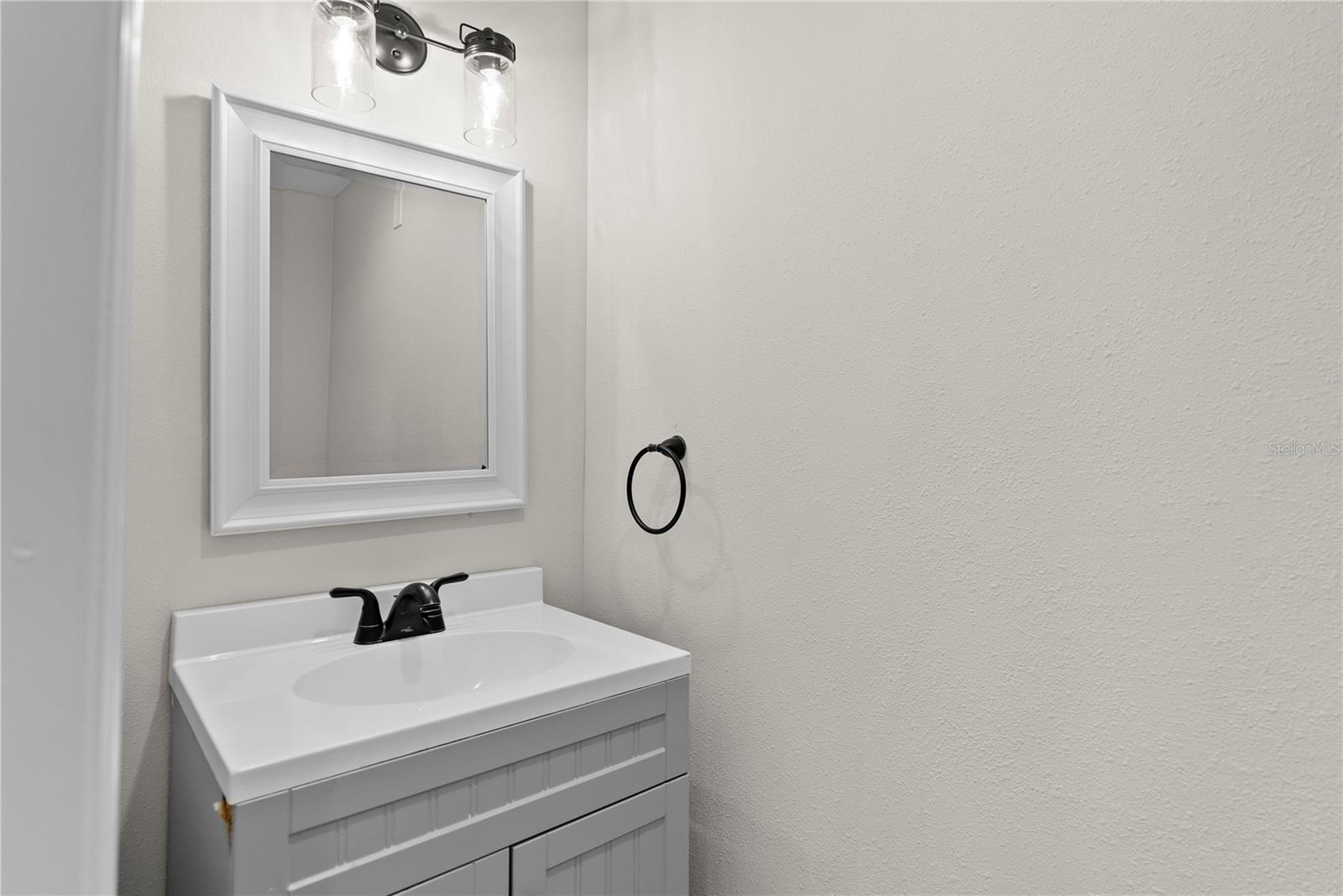 Image 18 of 49 For 3177 Dawley Avenue