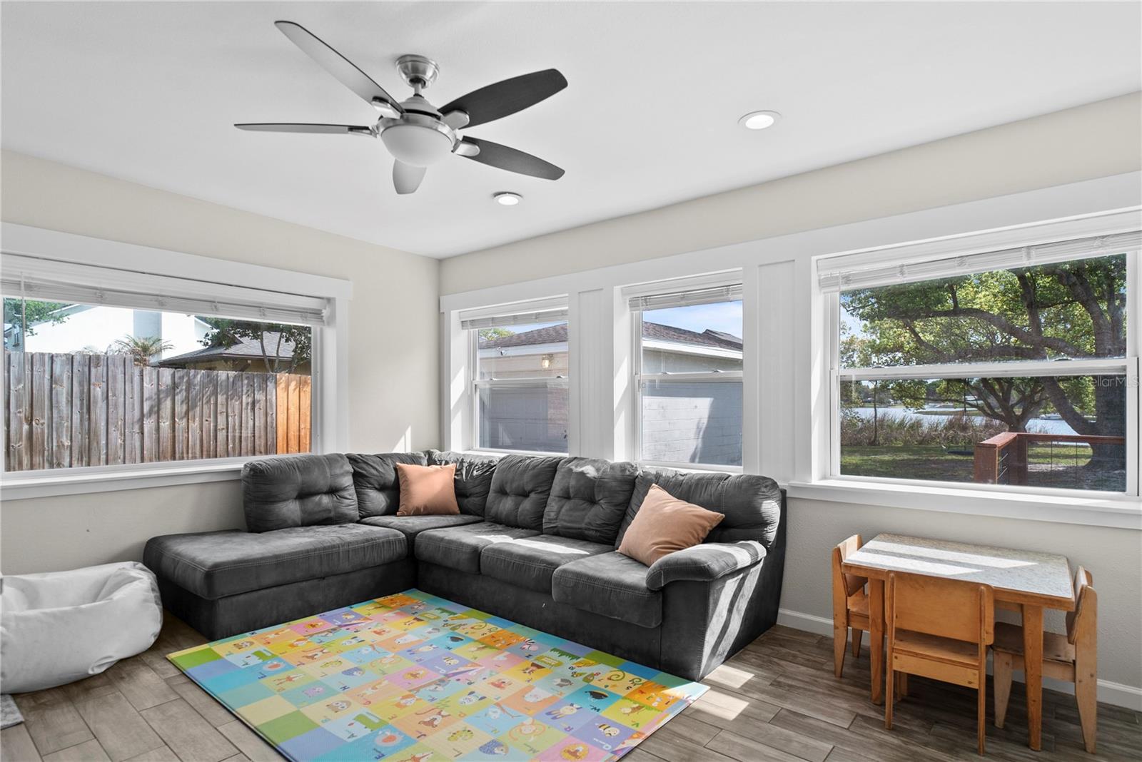 Image 20 of 49 For 3177 Dawley Avenue