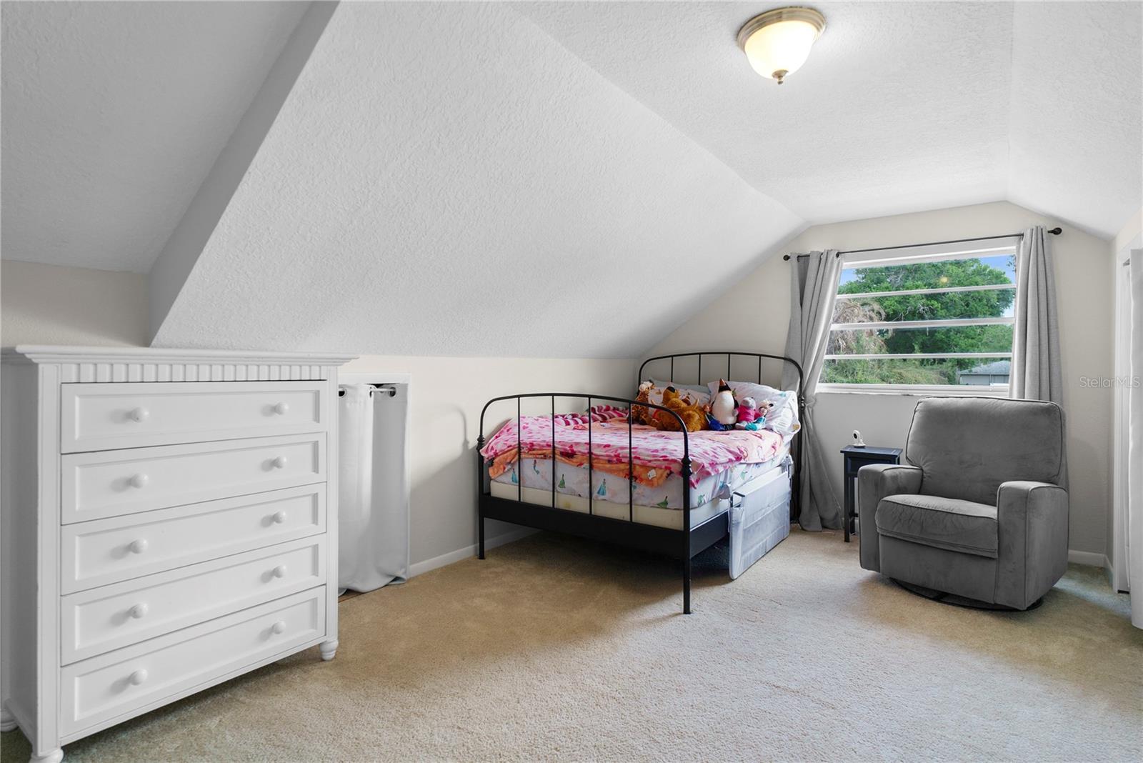 Image 23 of 49 For 3177 Dawley Avenue