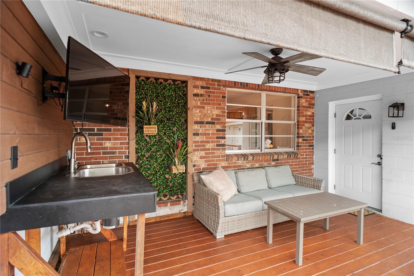 Image 32 of 49 For 3177 Dawley Avenue