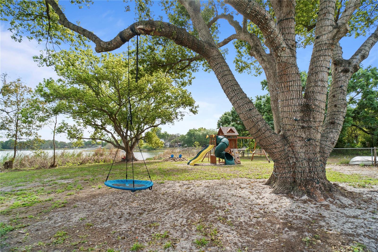 Image 38 of 49 For 3177 Dawley Avenue