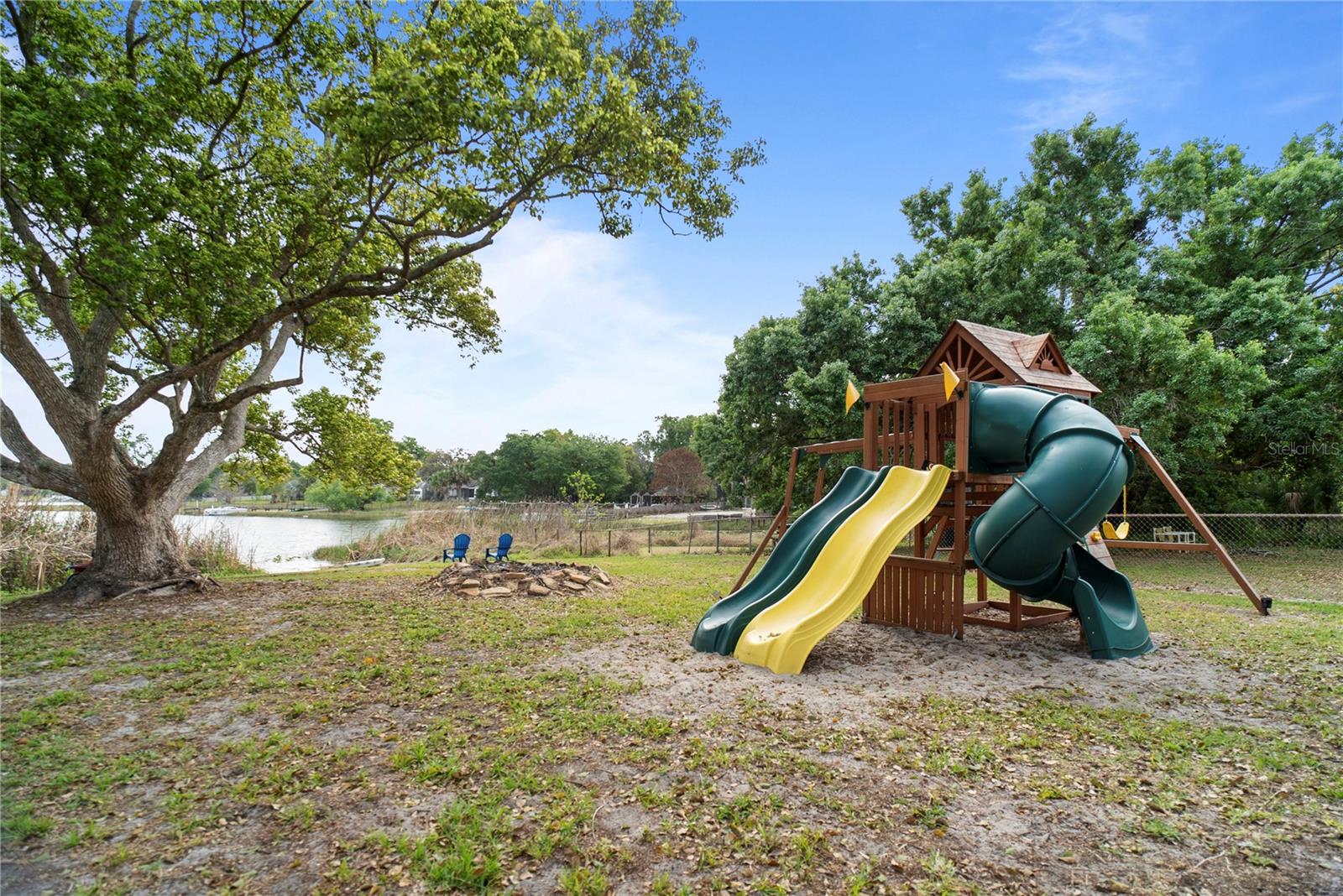 Image 39 of 49 For 3177 Dawley Avenue