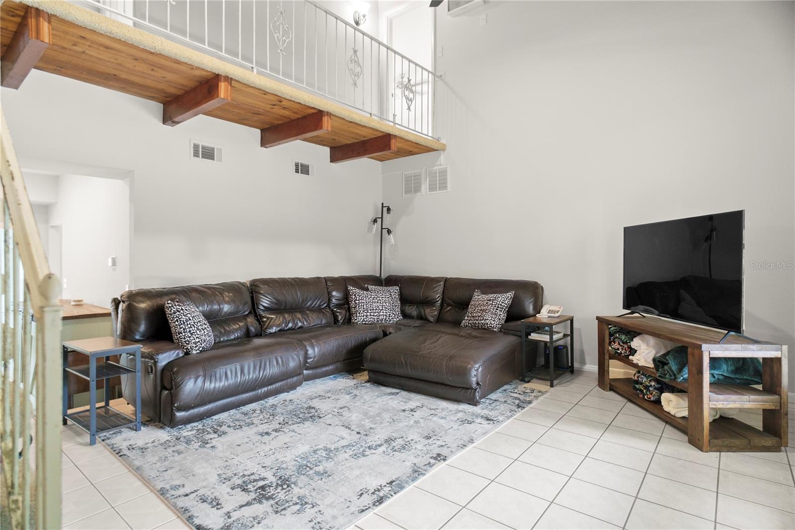 Image 7 of 49 For 3177 Dawley Avenue