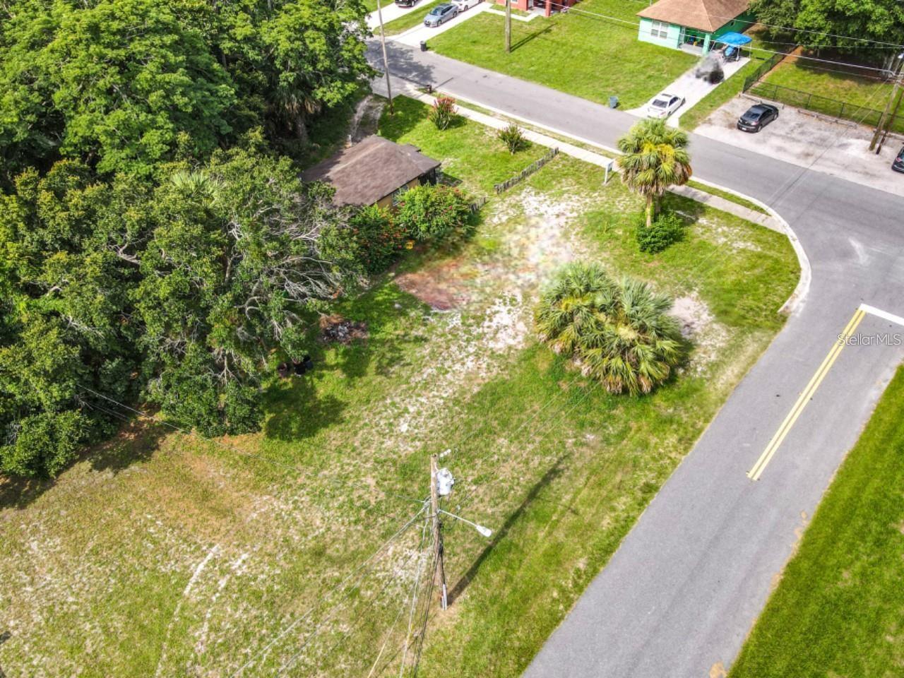 Image 11 of 14 For 939 Moton Avenue