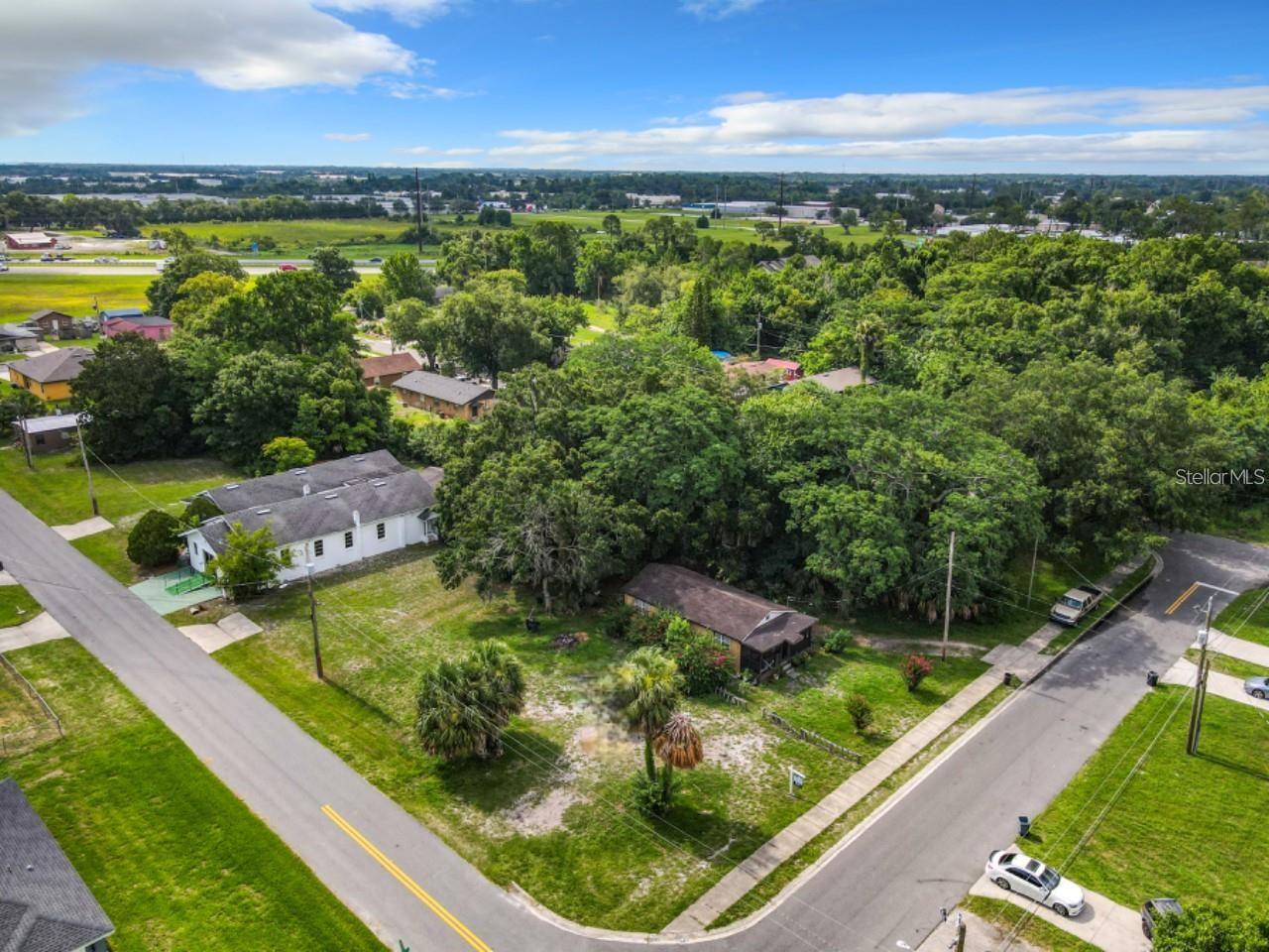 Image 12 of 14 For 939 Moton Avenue