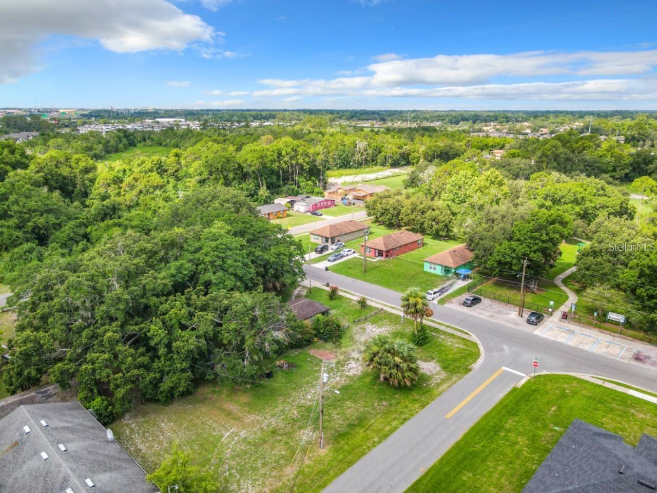 Image 14 of 14 For 939 Moton Avenue