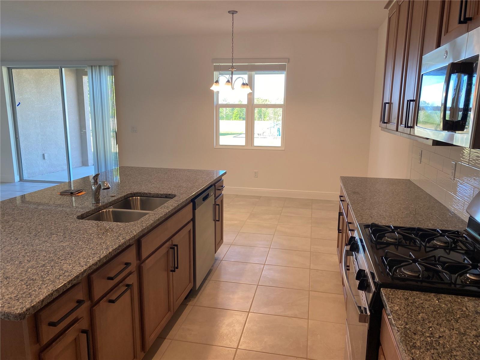 Image 4 of 24 For 4842 Gilded Jewel Drive