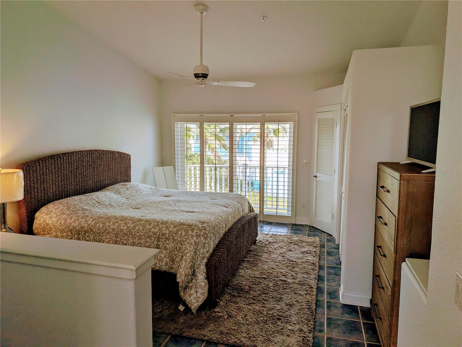 Image 9 of 18 For 3000 Ocean Shore Boulevard 14