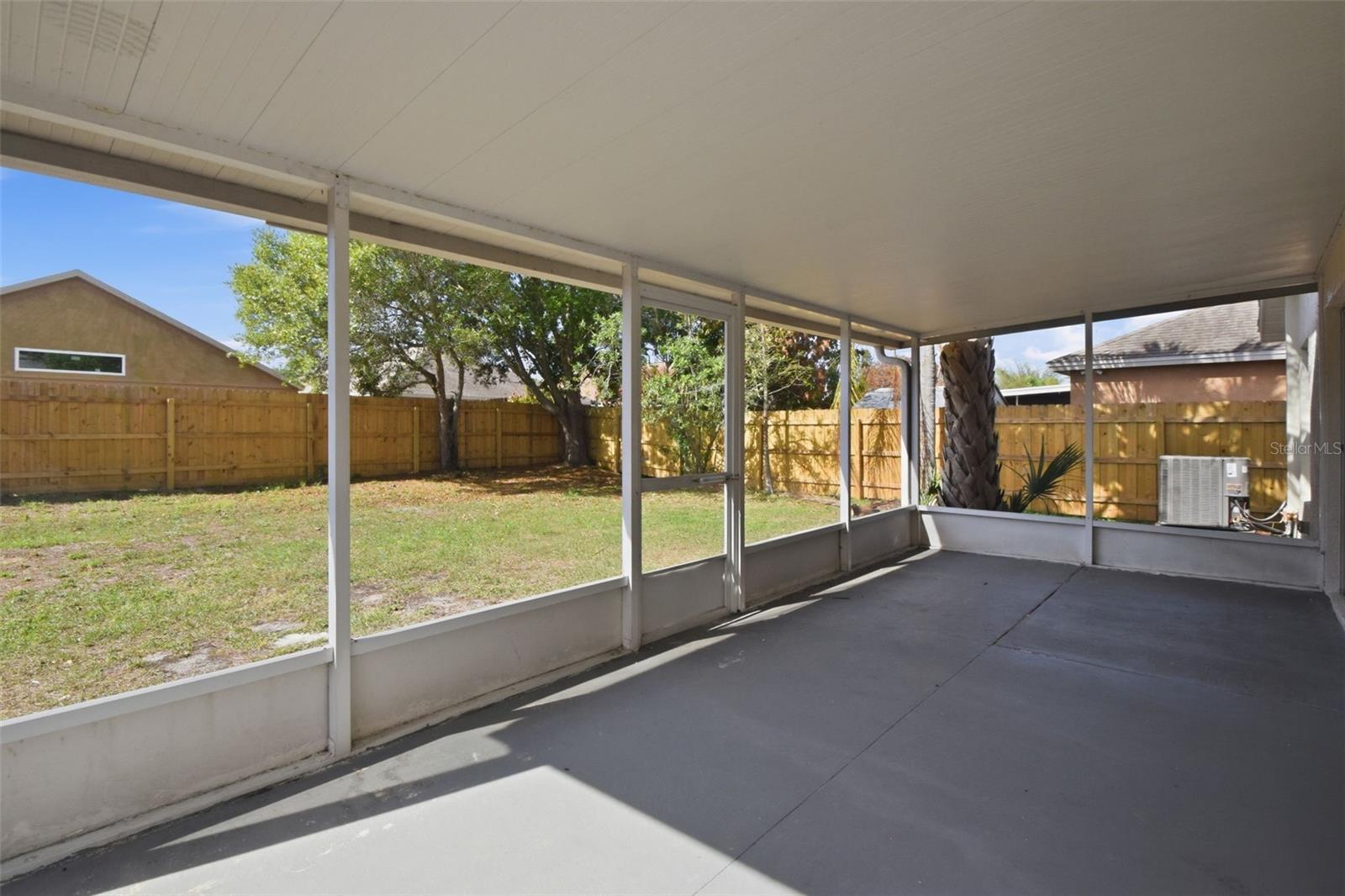 Image 36 of 40 For 10523 Egret Haven Lane