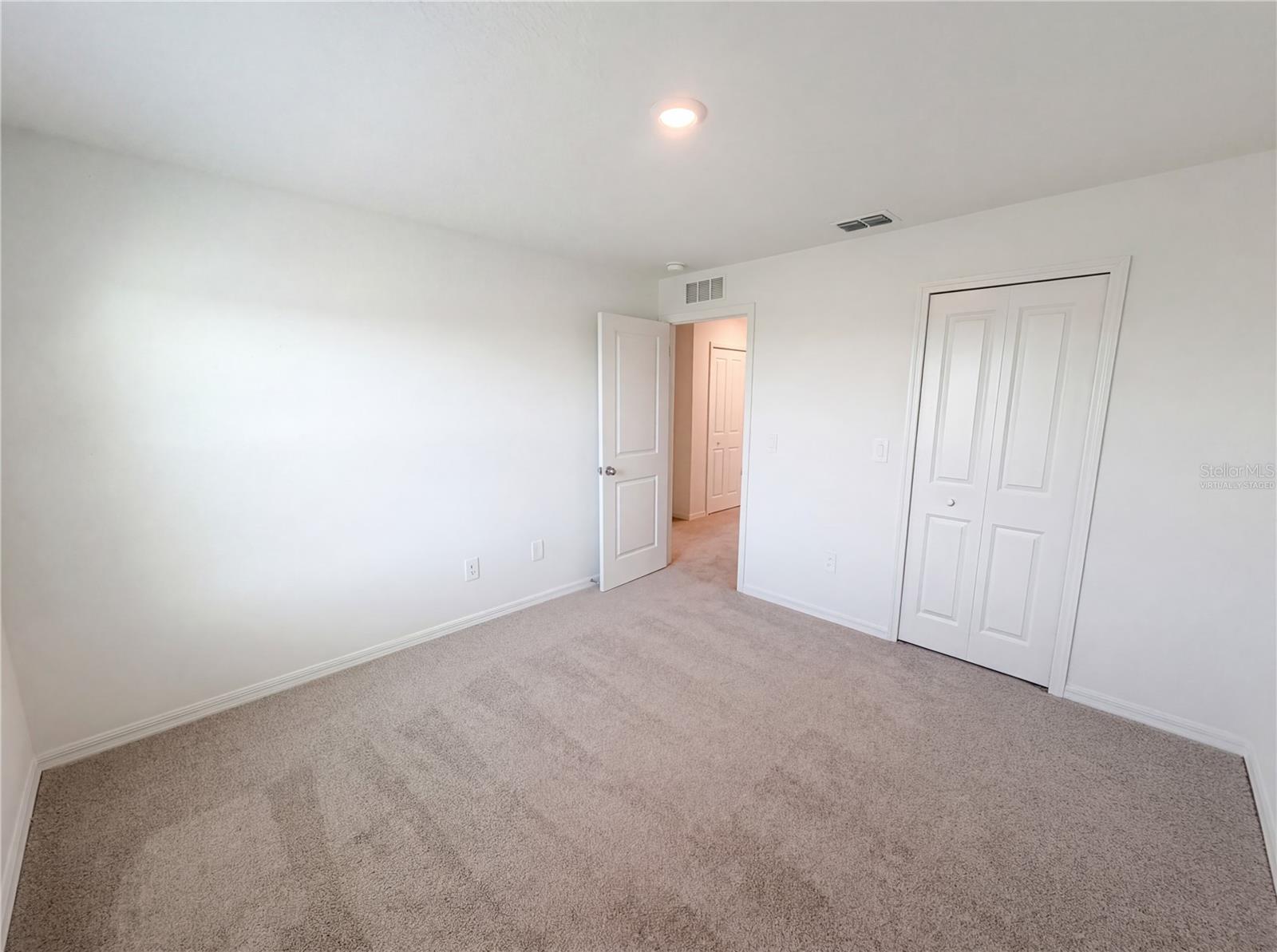 Image 4 of 41 For 32038 Pop Ash Place