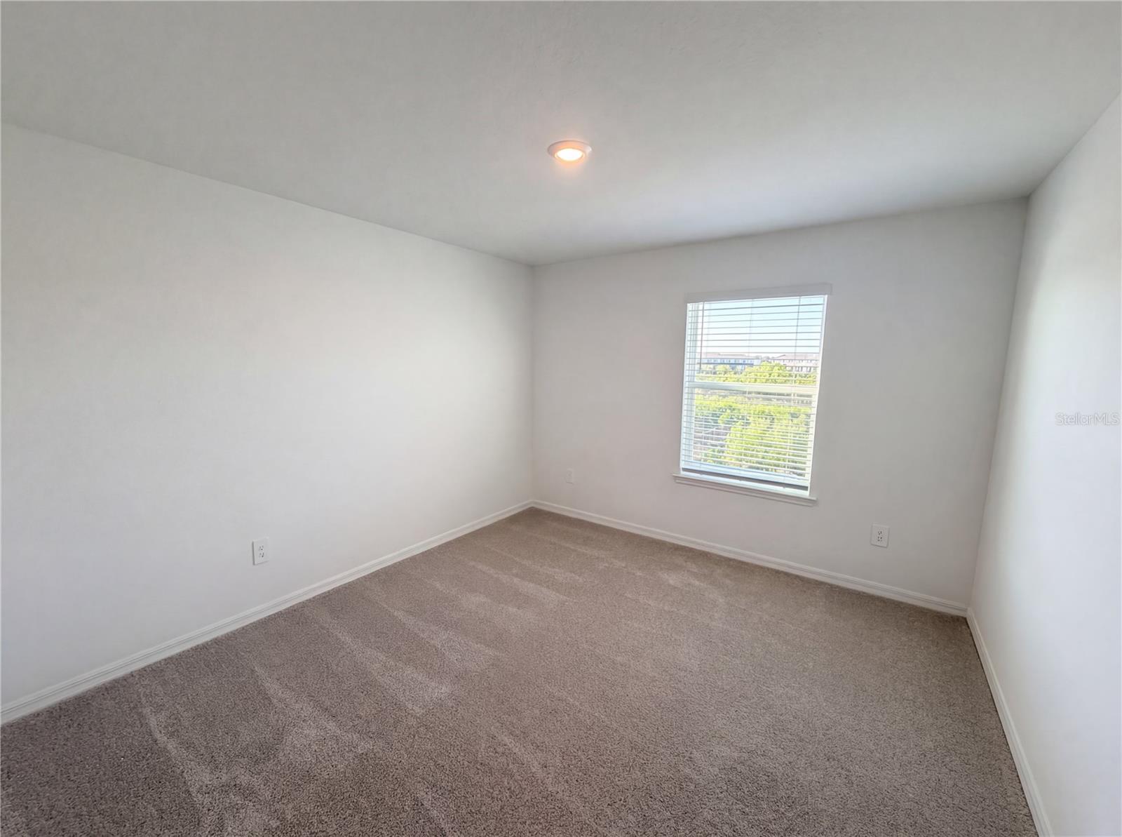 Image 6 of 41 For 32038 Pop Ash Place