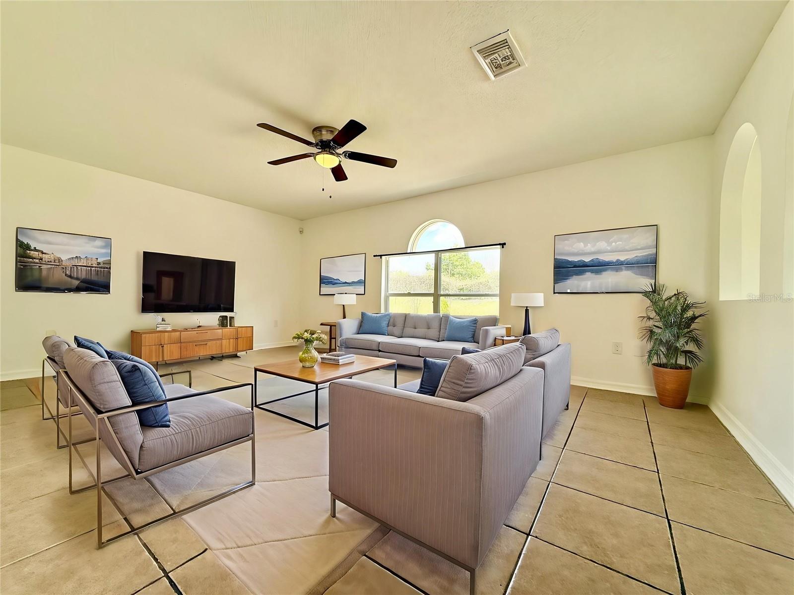 Image 15 of 40 For 6636 Pomeroy Circle