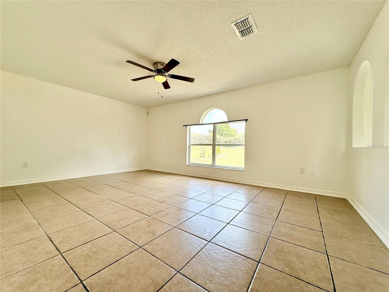 Image 16 of 40 For 6636 Pomeroy Circle