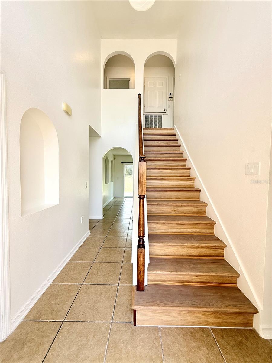 Image 3 of 40 For 6636 Pomeroy Circle