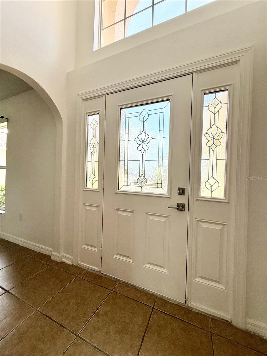 Image 4 of 40 For 6636 Pomeroy Circle