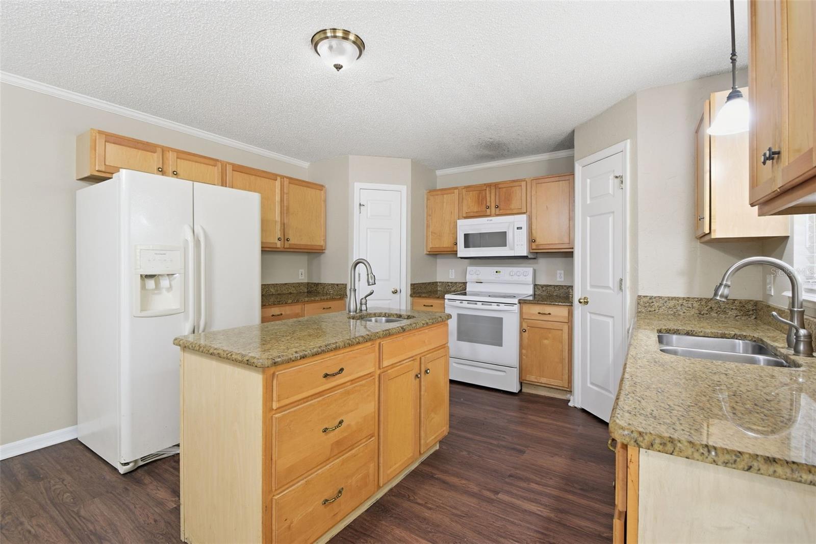 Image 14 of 62 For 12916 Parkington Drive