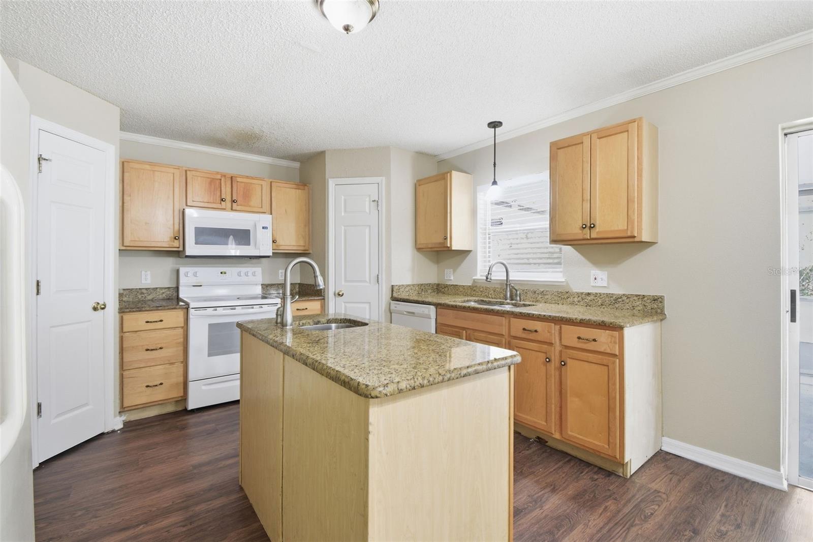 Image 15 of 62 For 12916 Parkington Drive