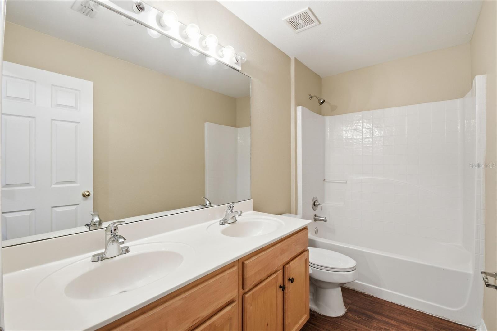 Image 44 of 62 For 12916 Parkington Drive