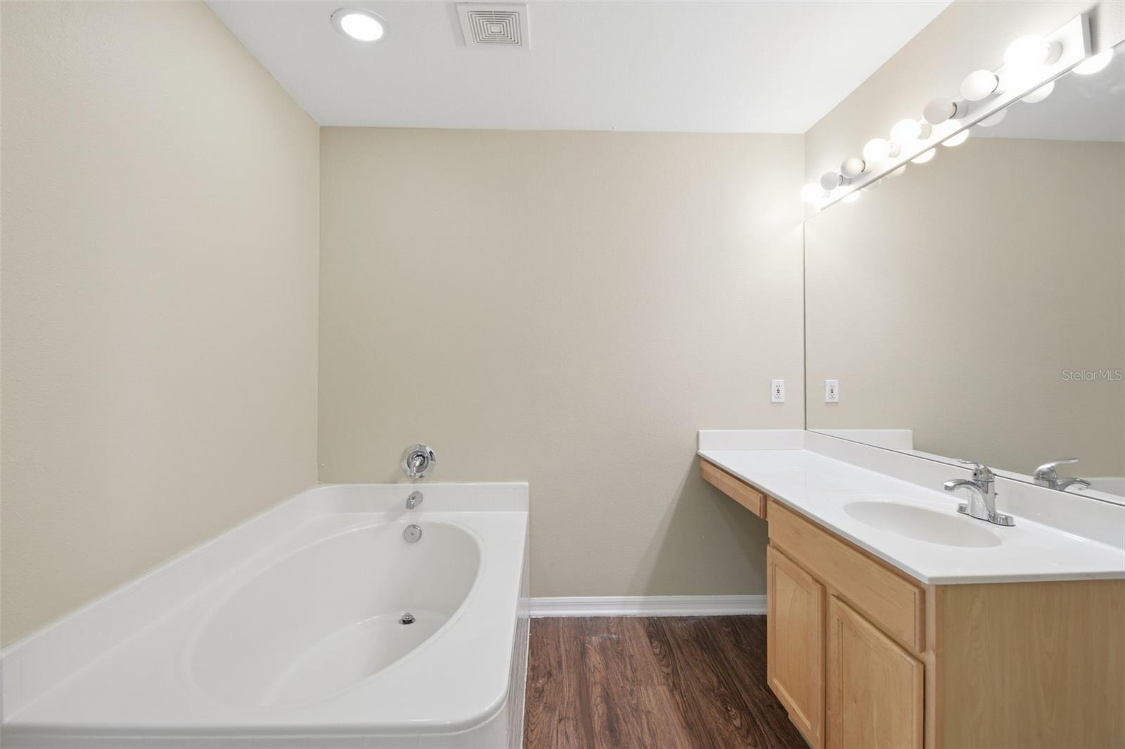 Image 46 of 62 For 12916 Parkington Drive