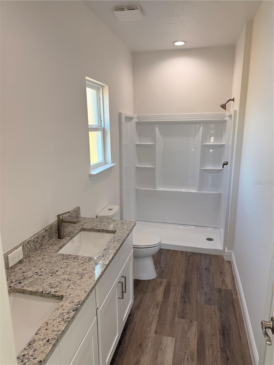 Image 17 of 18 For 939 Moton Avenue