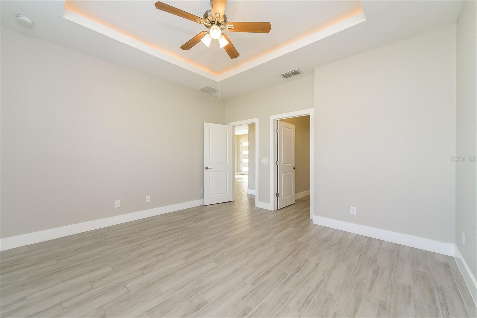 Image 9 of 15 For 398 Camellia Court