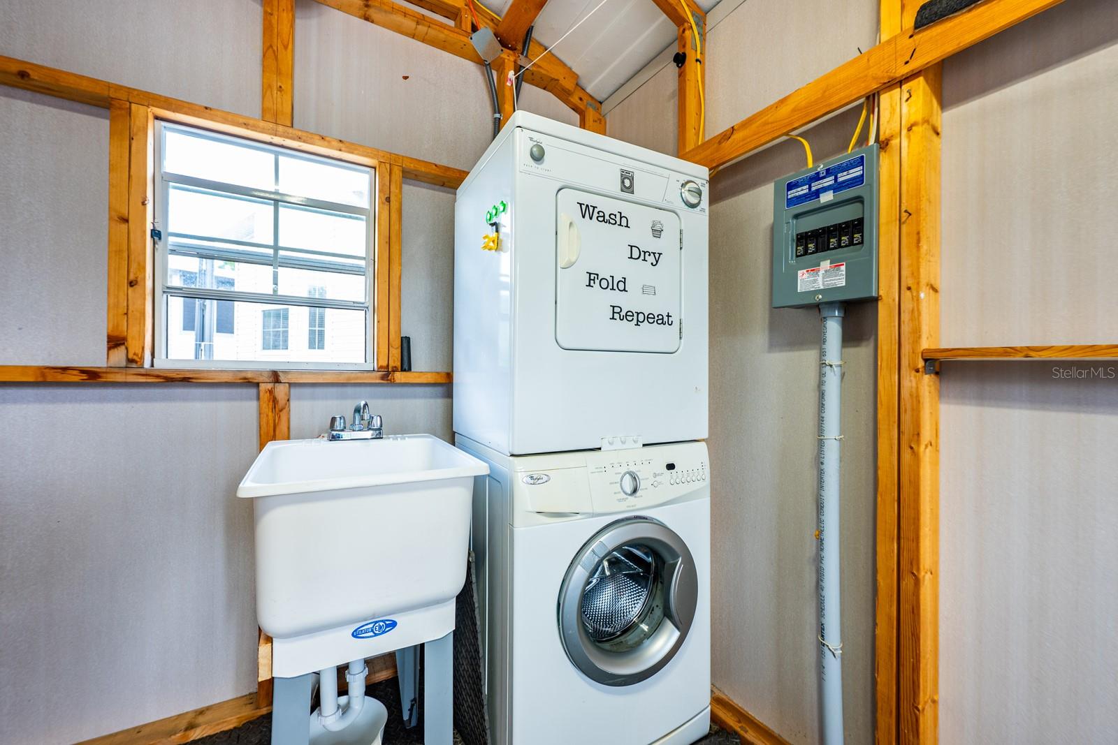 Image 10 of 25 For 2410 Limewood Avenue 304