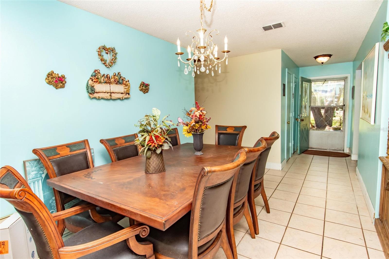 Image 10 of 50 For 4022 Canaveral Groves Boulevard