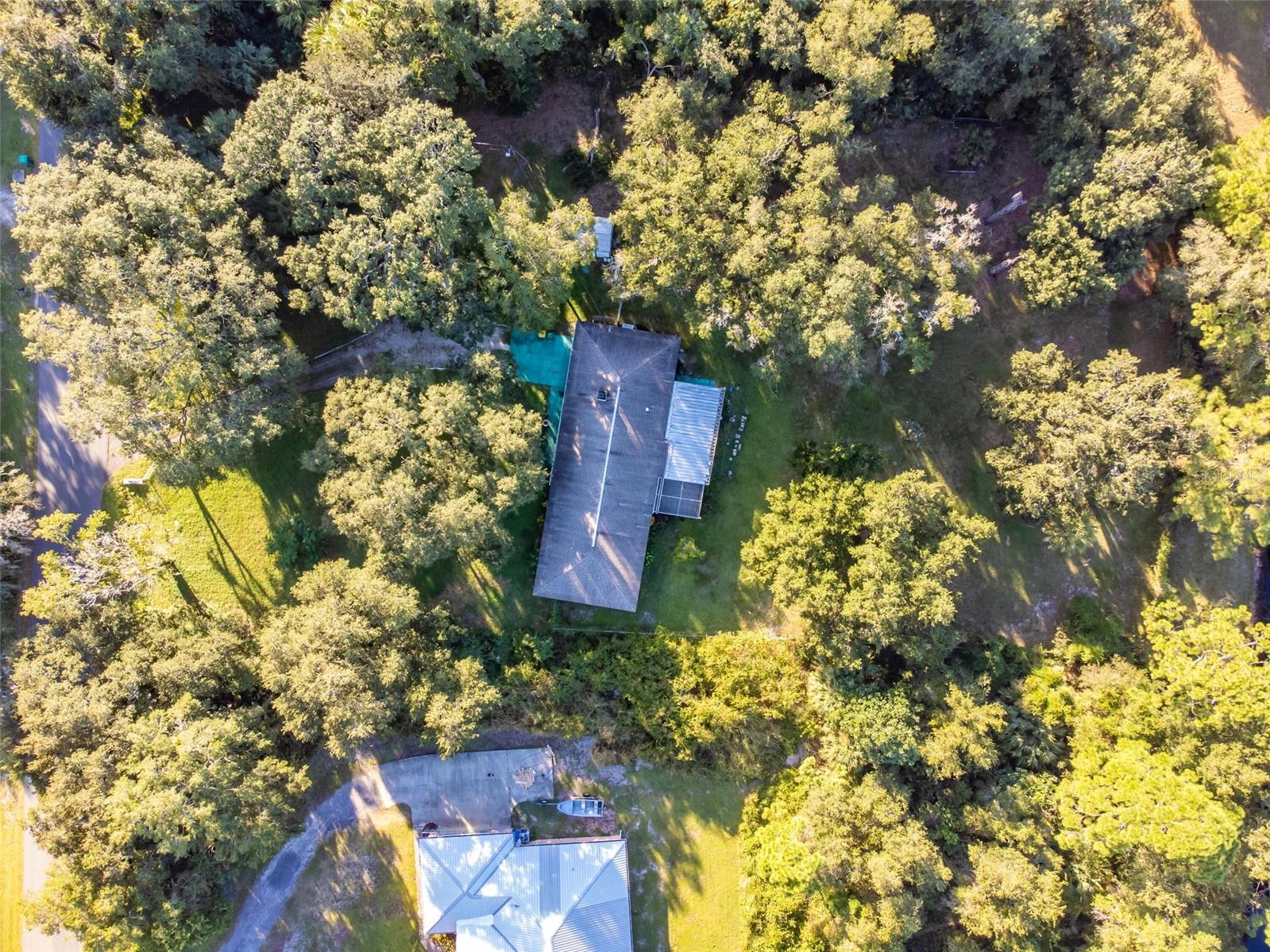 Image 14 of 50 For 4022 Canaveral Groves Boulevard