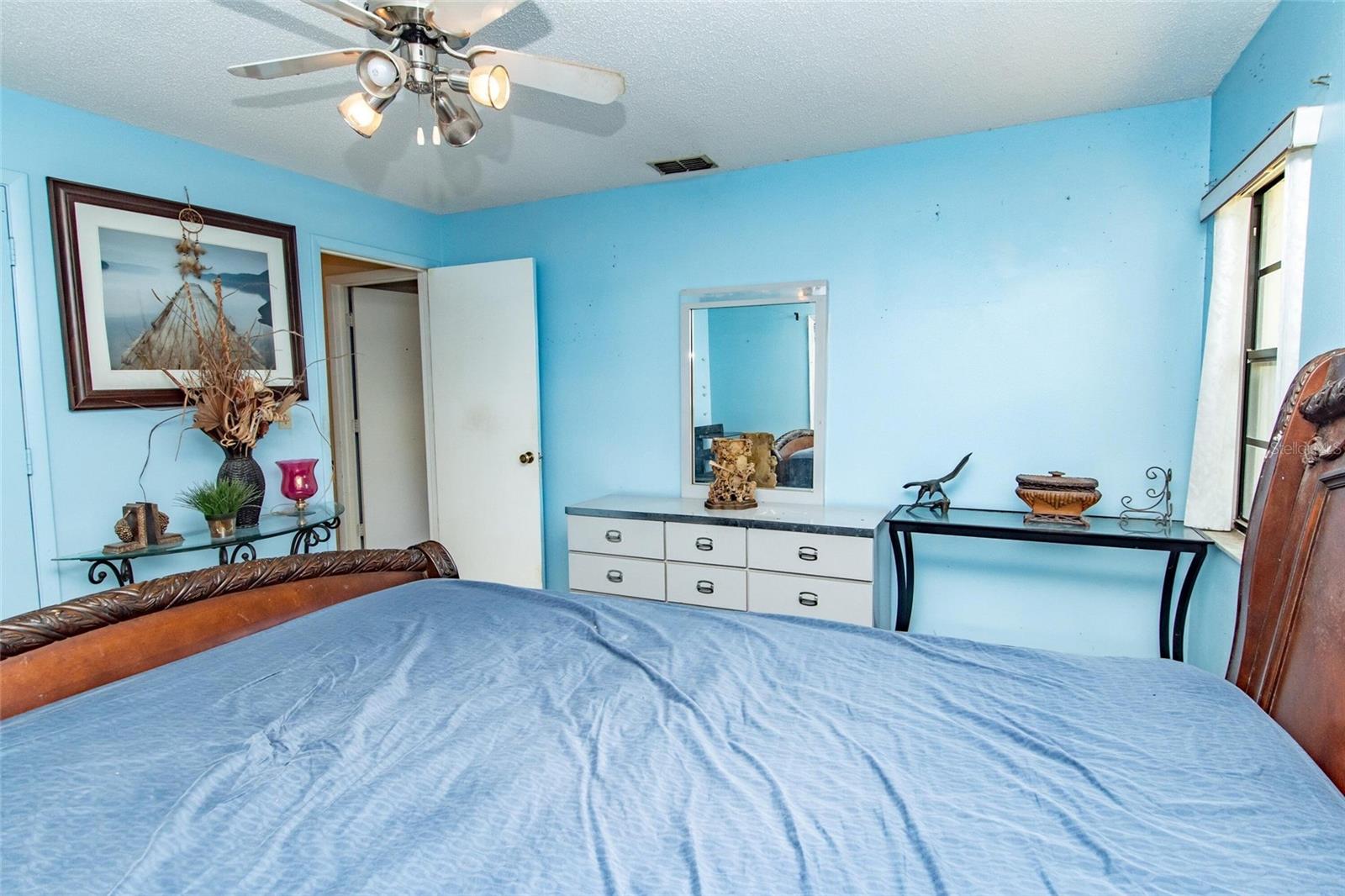 Image 30 of 50 For 4022 Canaveral Groves Boulevard