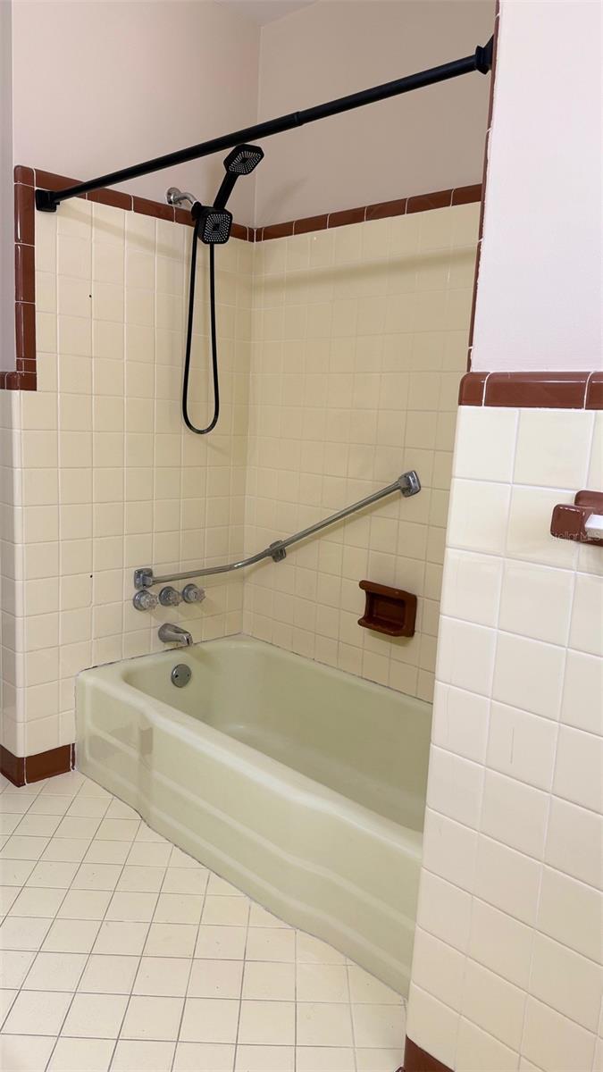 Image 27 of 53 For 1603 Lake Nettie Court