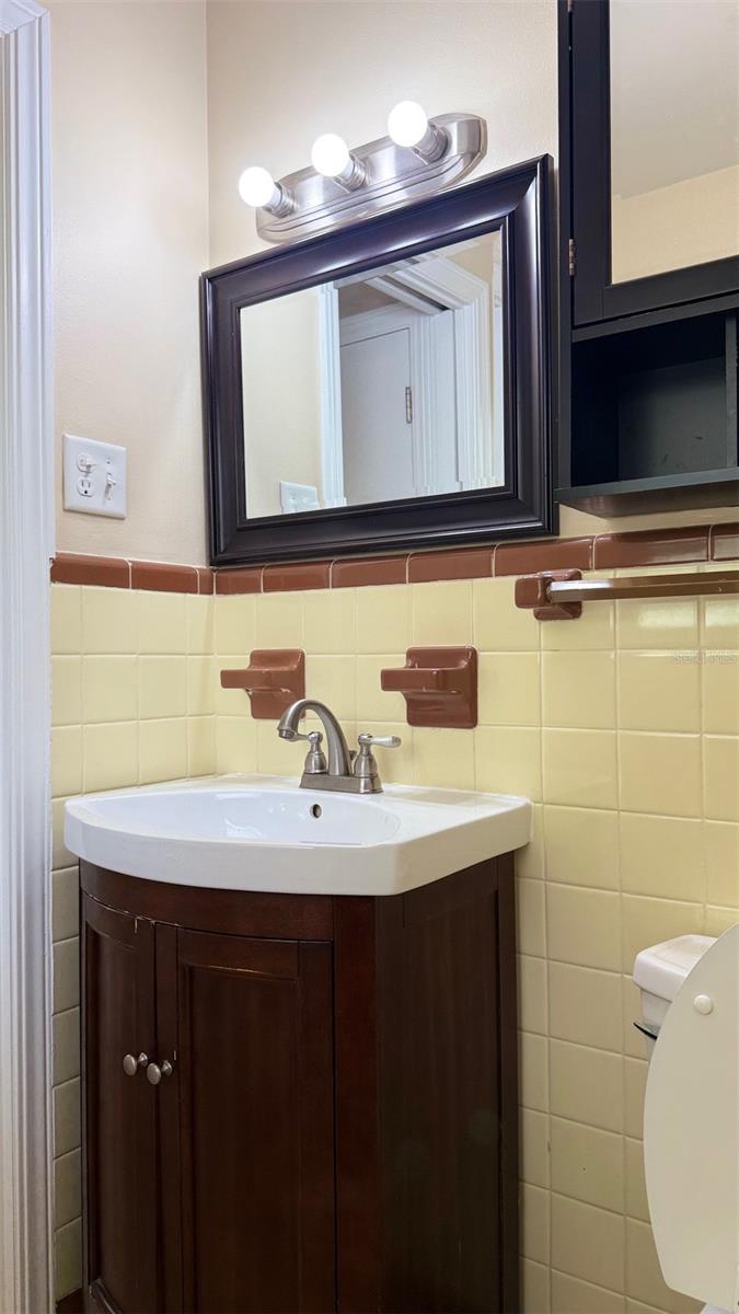 Image 38 of 53 For 1603 Lake Nettie Court