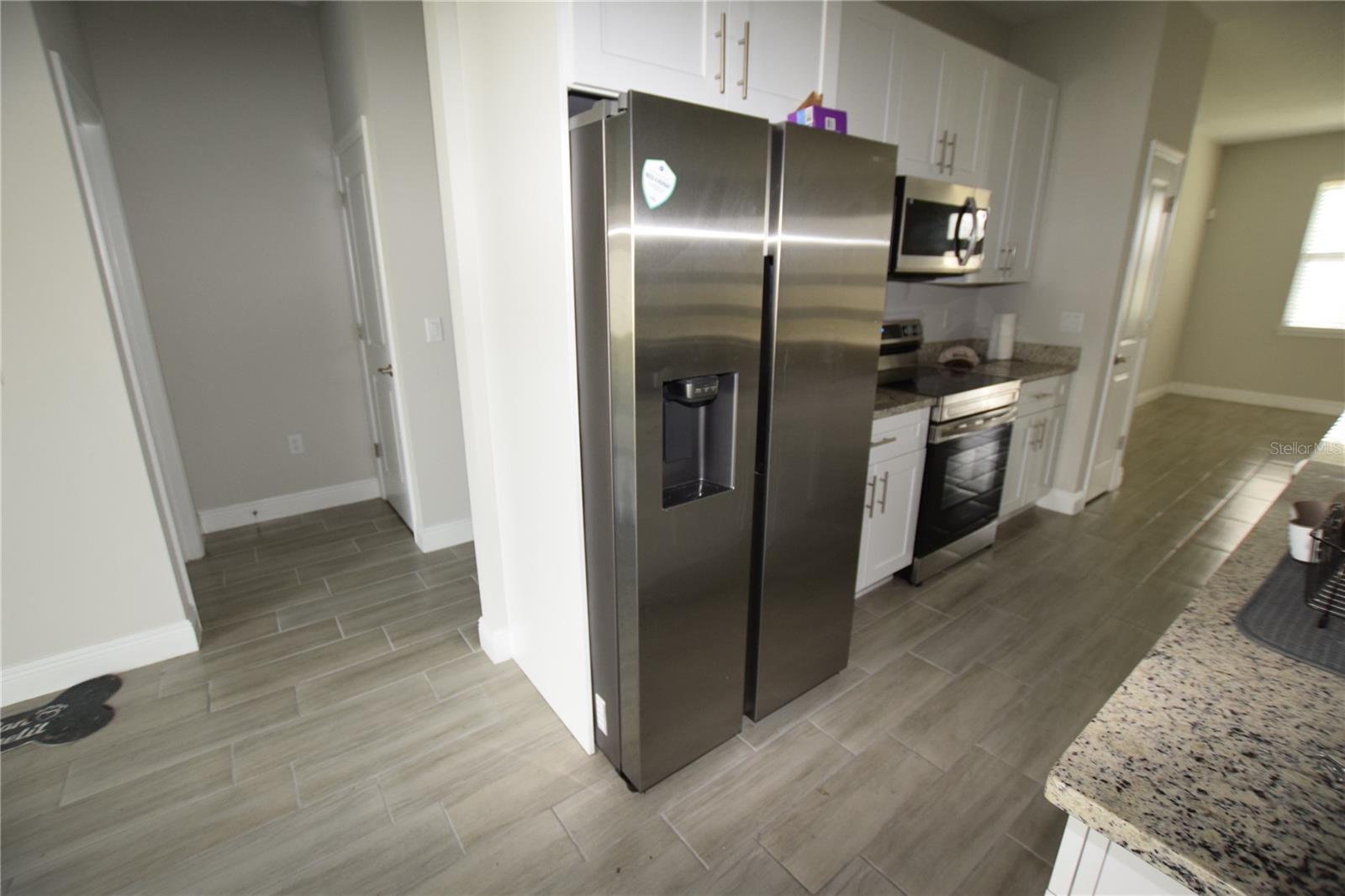 Image 13 of 35 For 642 Desmoines Court