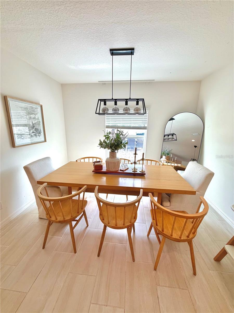 Image 11 of 46 For 4209 Deleon Street