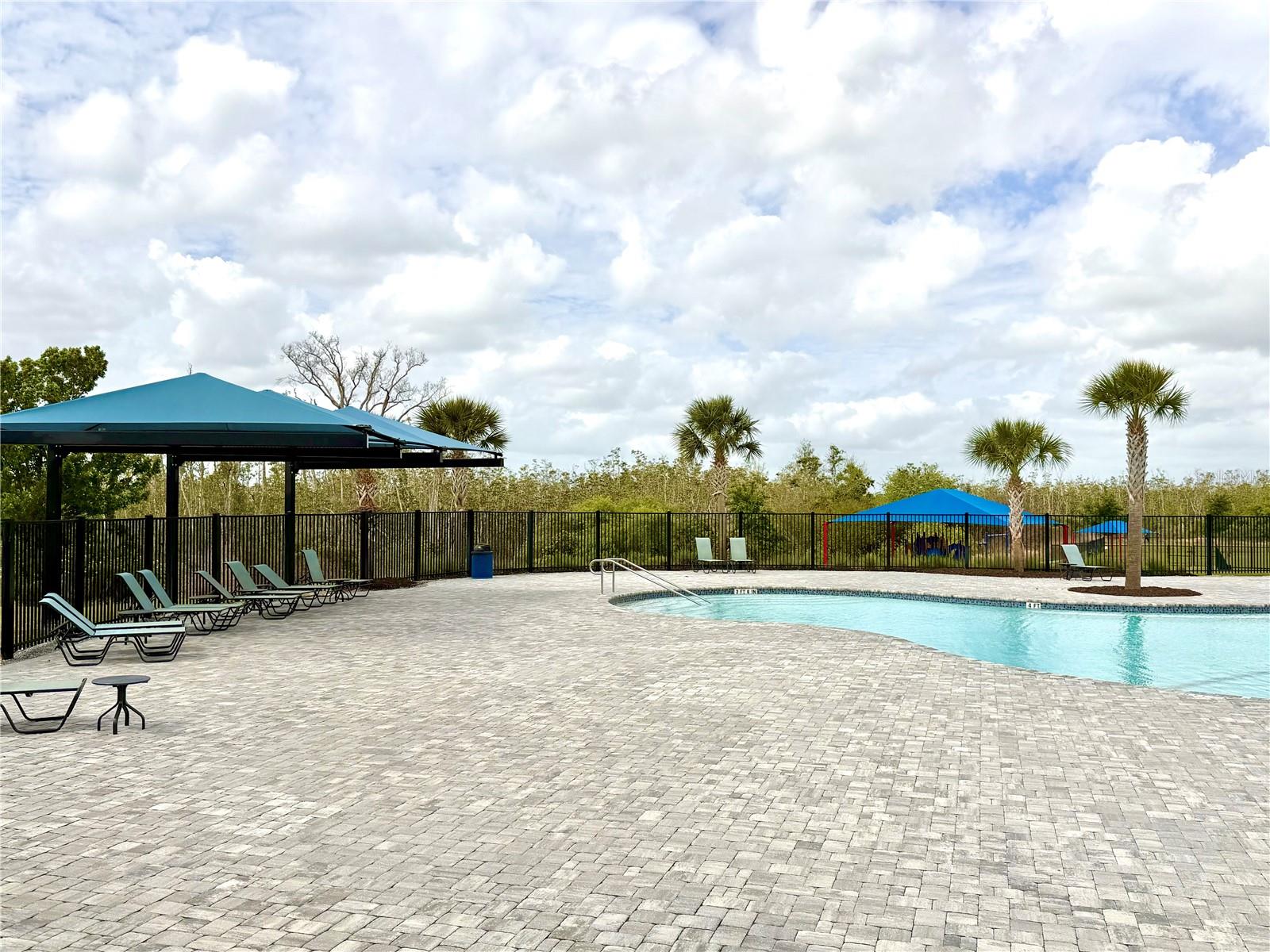 Image 40 of 46 For 4209 Deleon Street