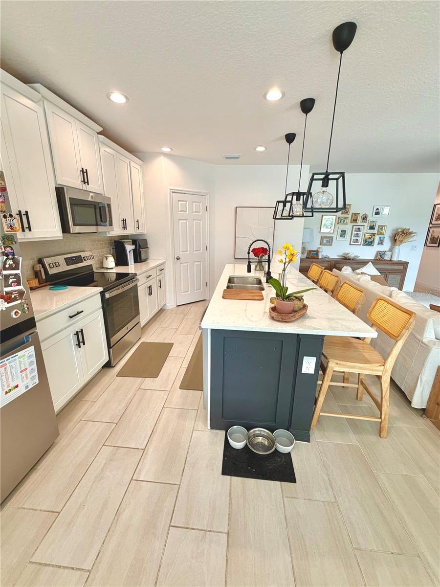 Image 5 of 46 For 4209 Deleon Street