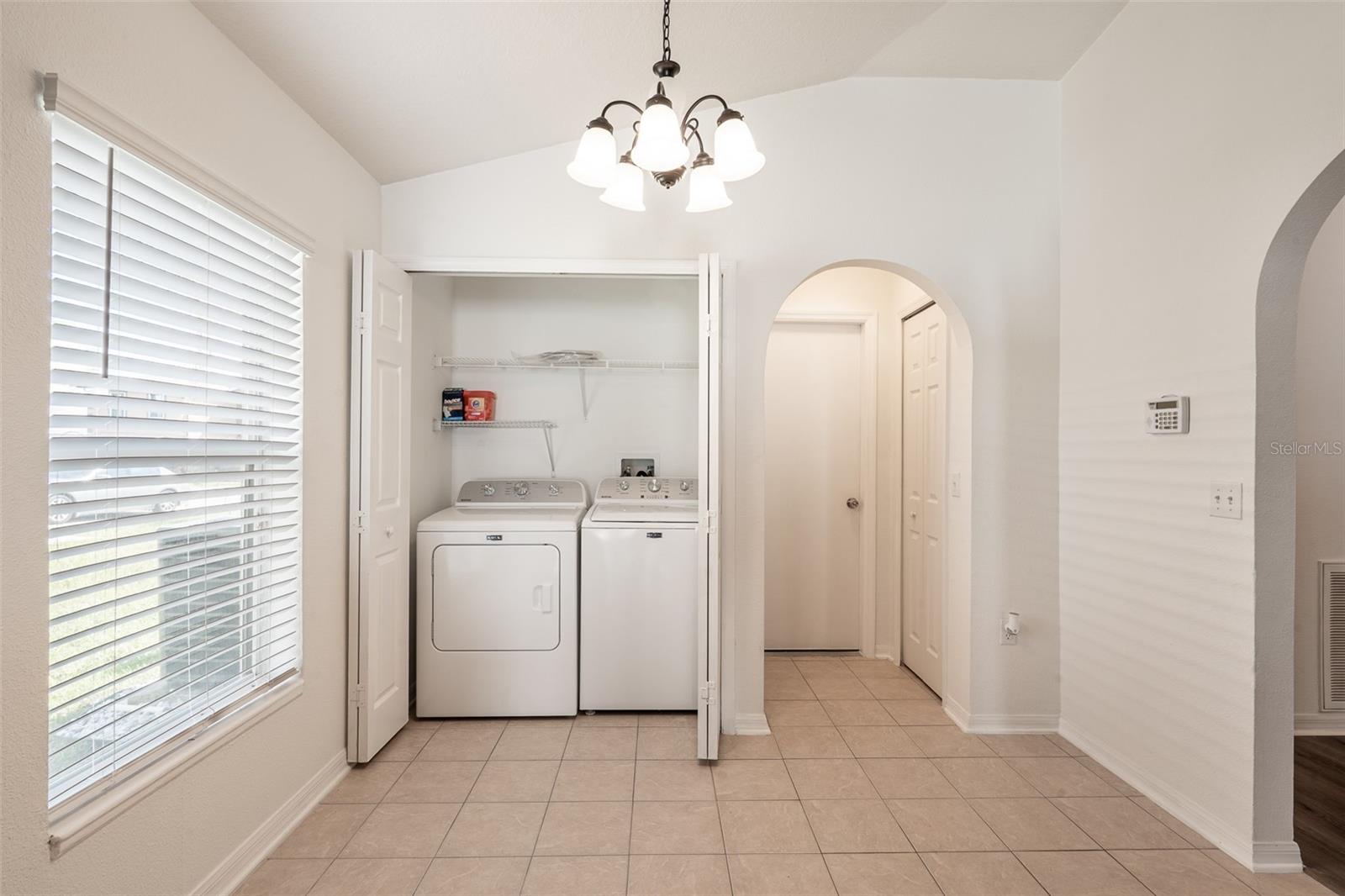 Image 13 of 30 For 2123 Anoka Way