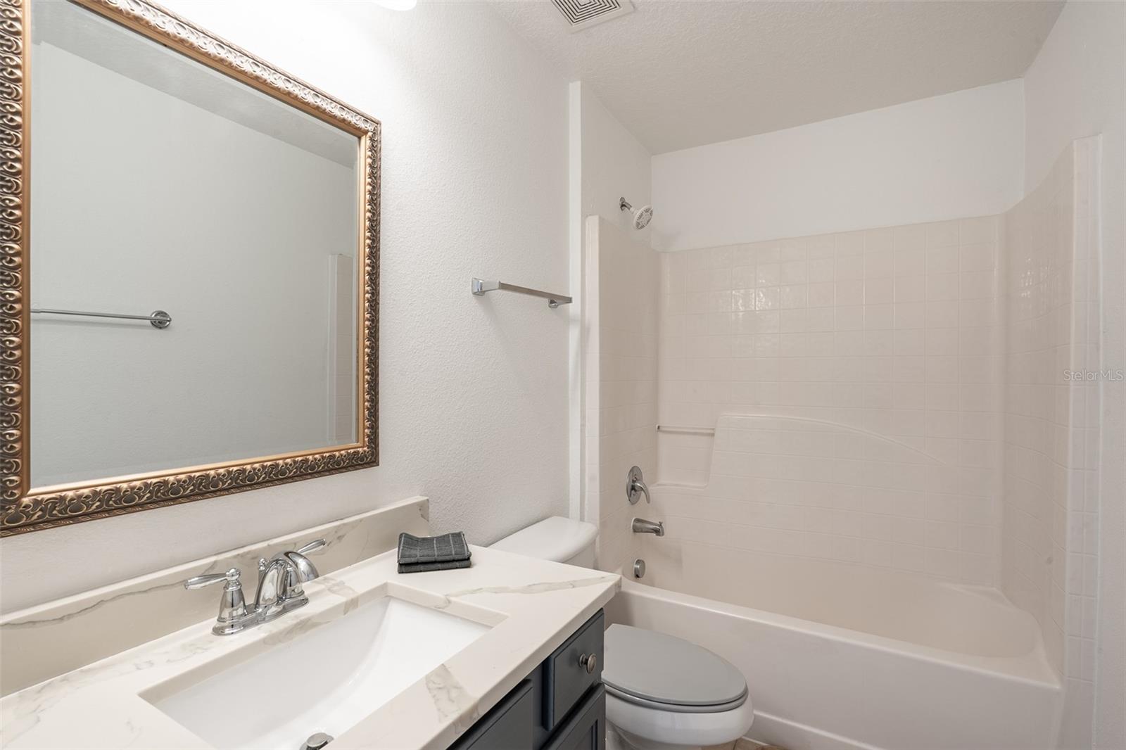 Image 22 of 30 For 2123 Anoka Way