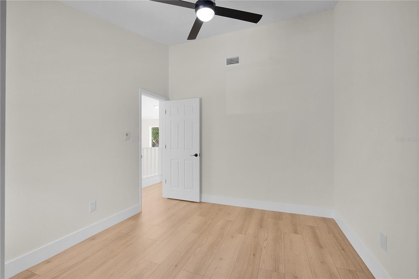 Image 31 of 38 For 233 Wilderness Point