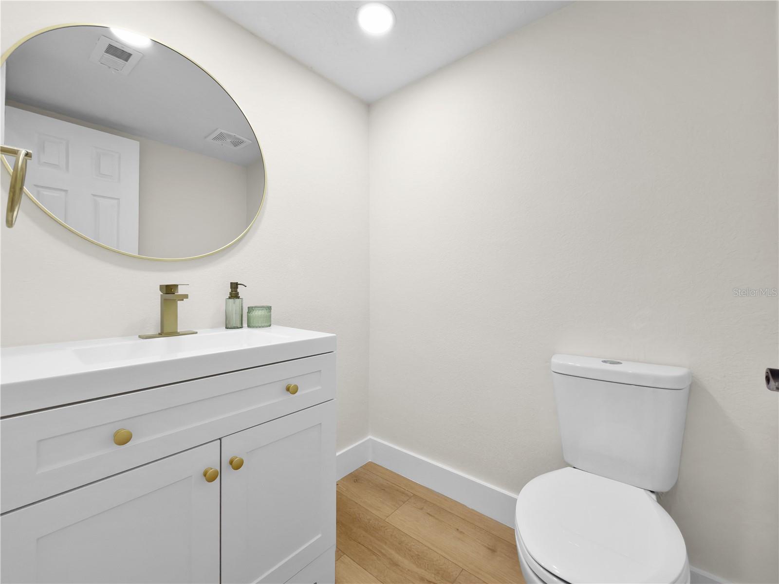 Image 36 of 38 For 233 Wilderness Point