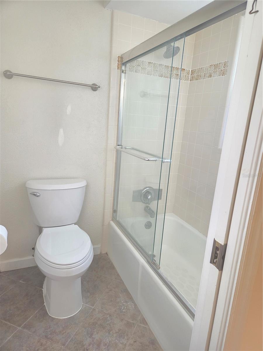 Image 14 of 27 For 2900 Mills Avenue