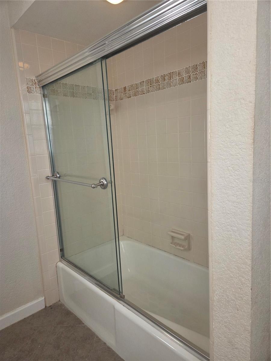 Image 16 of 27 For 2900 Mills Avenue